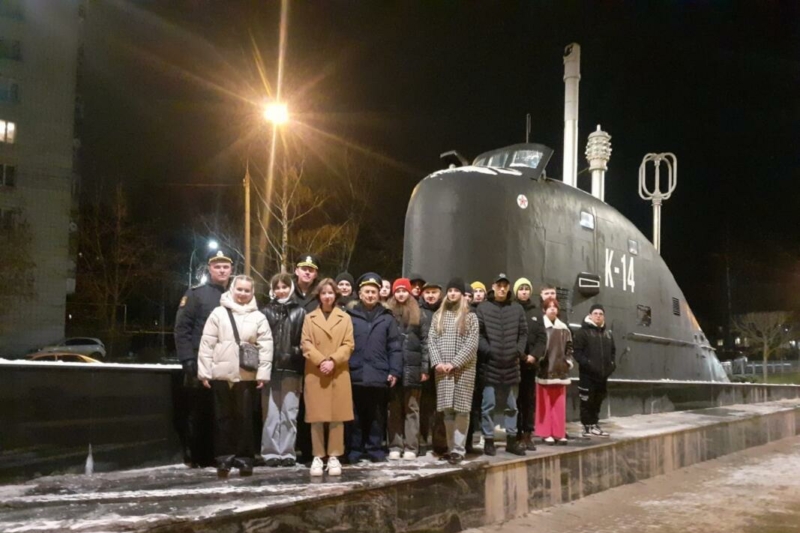Курсанты клуба «Резерв» учились на подводников и узнали о героях войны 1812-го года 
