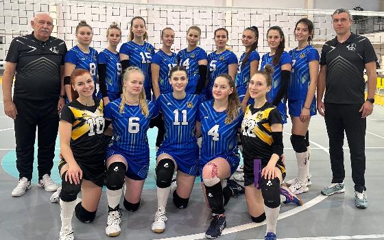 Брянские волейболистки выиграли четыре игры в Таганроге 