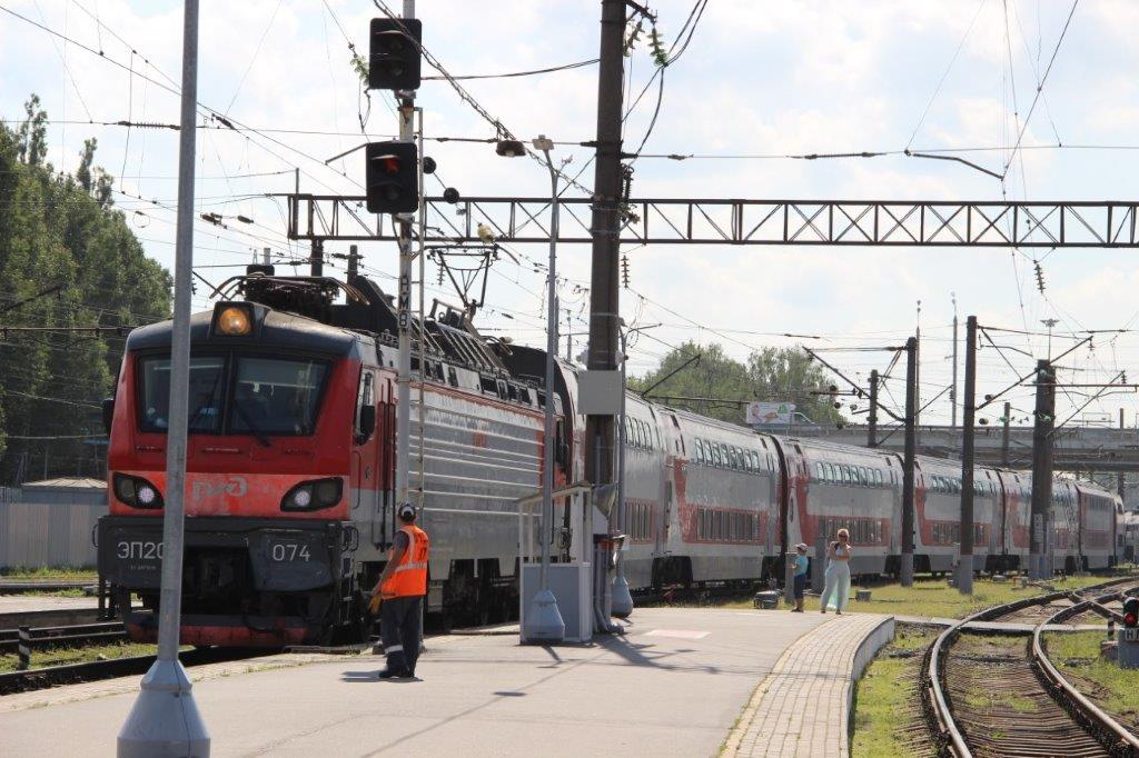 Дополнительные поезда свяжут Брянскую область с Москвой в период новогодних и рождественских праздников
