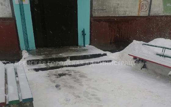 Пять брянских УК плохо убрали снег и сосульки во дворах