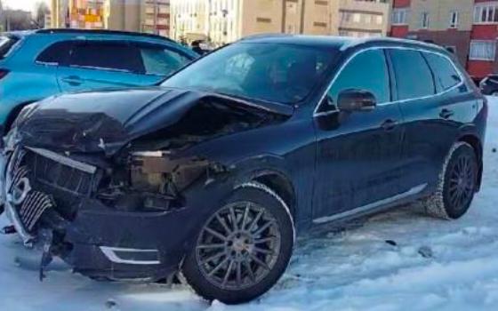 Volvo столкнулась со Skoda в Брянске
