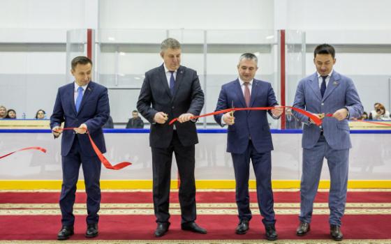 Брянский губернатор поучаствовал в открытии ледовой арены в Гомельской области