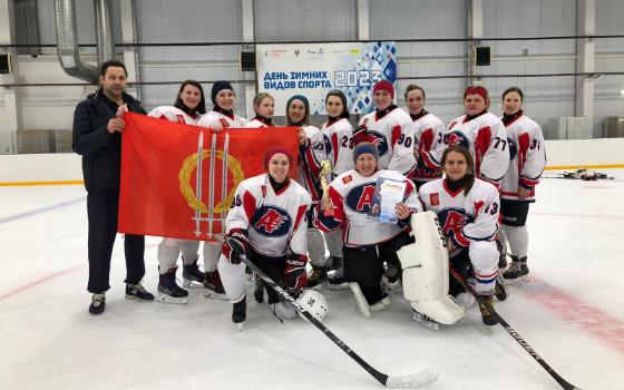 Хоккеистки «Авангарда» выиграли матч в Суземке