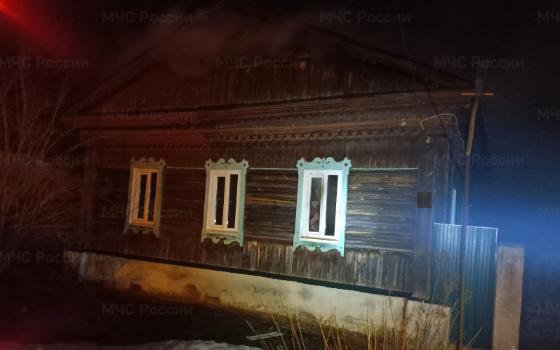 На пожаре в жилом доме в Клинцах пострадал человек