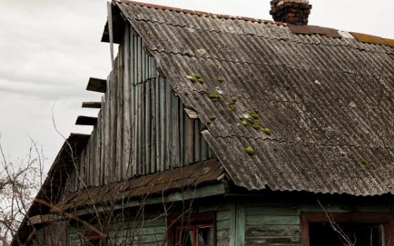 Три дома повреждены при обстреле брянского села