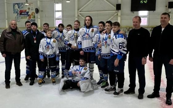 Юные хоккеисты из Клинцов выиграли региональный этап «Золотой шайбы»