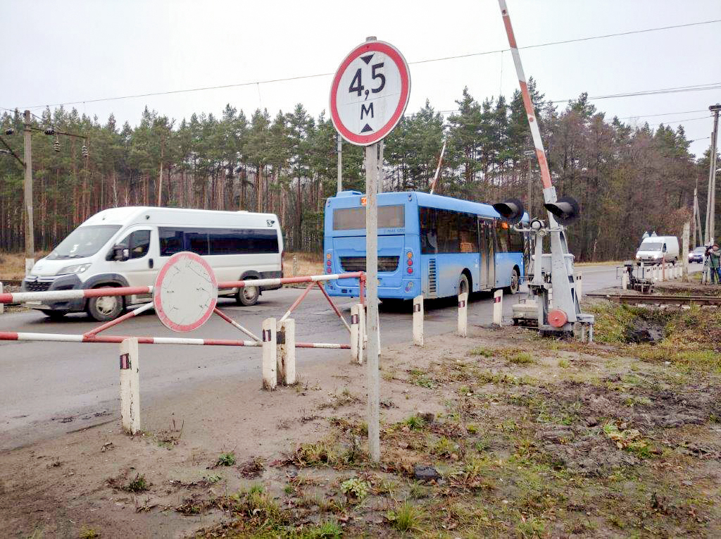 Движение автомобилей через железнодорожный переезд на станции Навля в Брянской области будет закрыто 7 марта на время ремонта