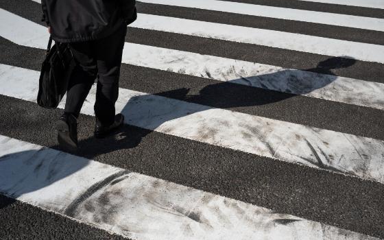 Иномарка сбила пешехода на переходе в Брянске