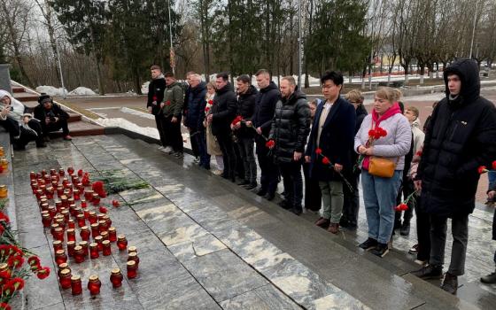В Брянске почтили память погибших в Красногорске