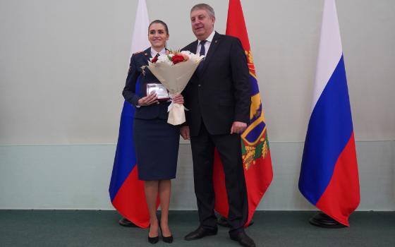 Брянский губернатор вручил награды сотрудникам ФСИН