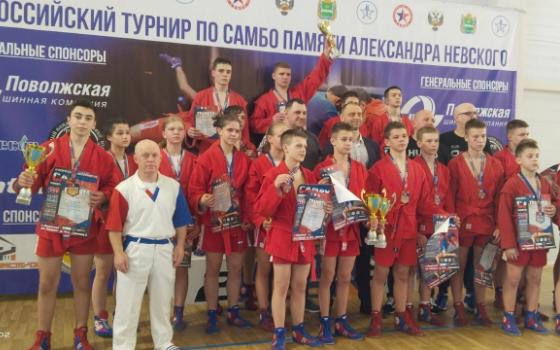 Брянские самбисты завоевали четыре медали на всероссийском турнире