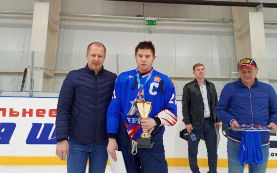 Клинцовский «Луч» выиграл Кубок губернатора по хоккею