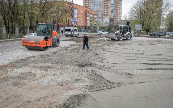 Автопарковку построят около трёх медучреждений на улице Советской Брянска