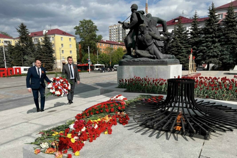 Филиал «Брянскэнергосбыт» отдал дань памяти героям ВОВ