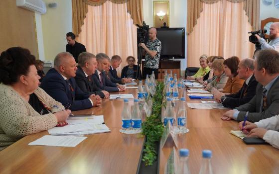 Брянский губернатор встретился с руководством Федерации профсоюзов региона