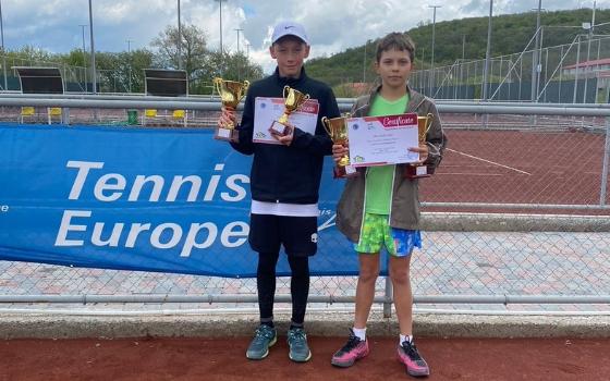 Брянский теннисист выиграл два «золота» на международном турнире
