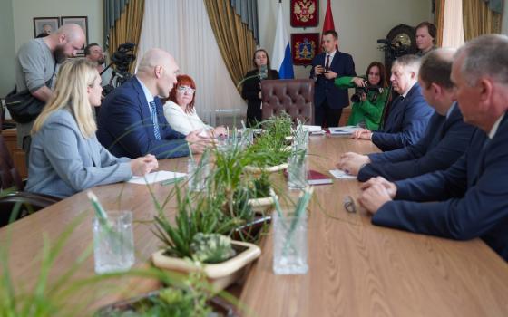 Брянский губернатор встретился с генсекретарем Федерации бокса и депутатом Госдумы