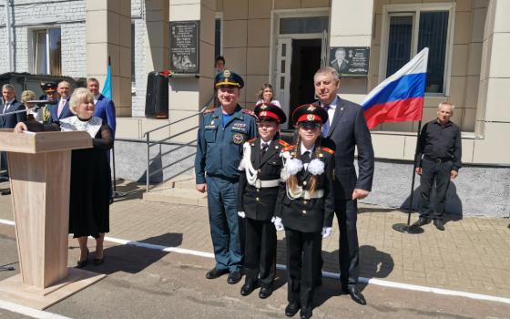 Брянский губернатор поздравил выпускников кадетской школы