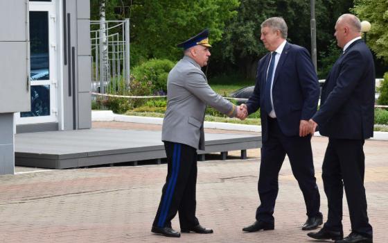 Брянский губернатор поздравил пограничников с профессиональным праздником