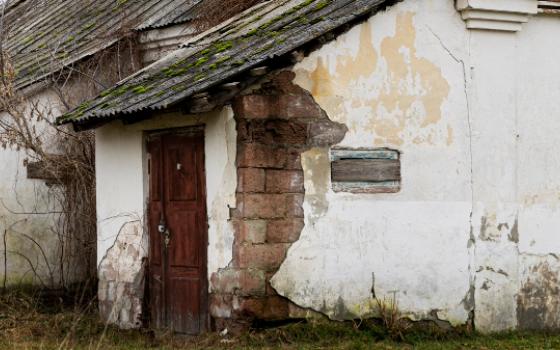 Четыре дома повреждены при обстреле села Зерново