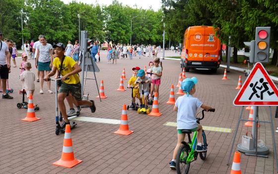 День защиты детей отметили в парке Брянска