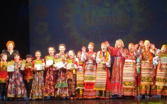 Брянский ансамбль вернулся с наградами из Великого Новгорода