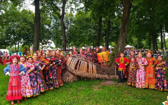 Брянский ансамбль поучаствовал в этномарафоне в Орле