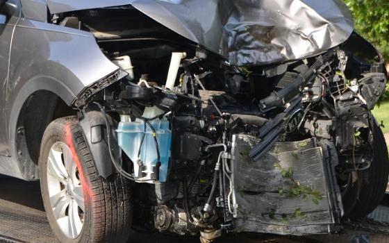 Водитель сломал позвоночник в аварии на брянской трассе