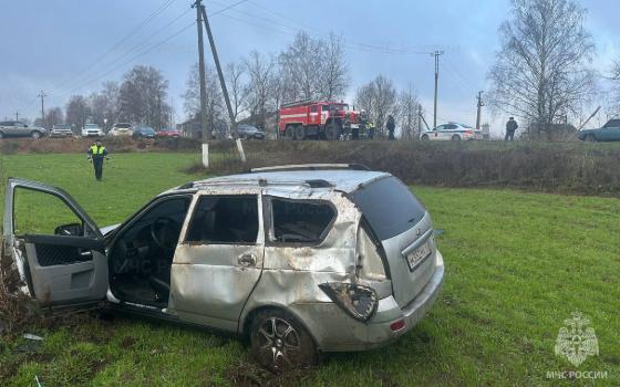 Легковушка съехала в кювет на трассе в Дубровском районе