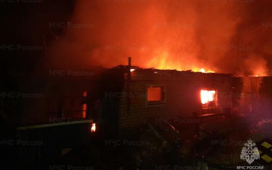 Жилой дом сгорел ночью в Почепском районе