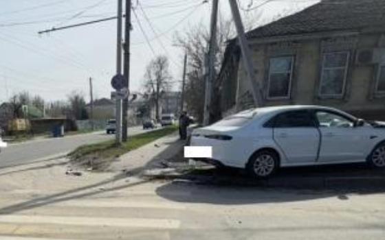 Две иномарки столкнулись в Брянске