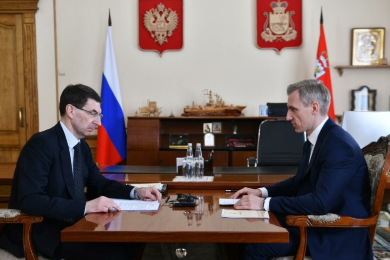 Совместными усилиями 