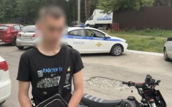 Брянские полицейские задержали подростка на мотоцикле