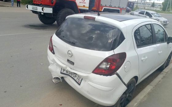 Две легковушки столкнулись в Дятьково