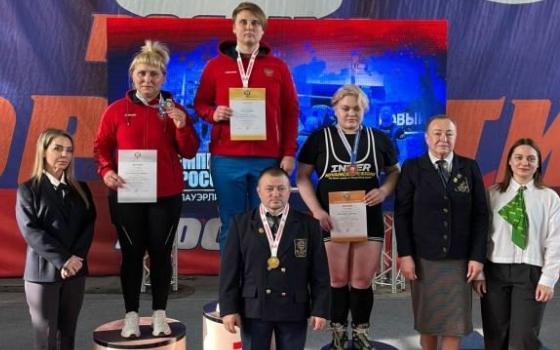 Брянская спортсменка стала призёром чемпионата России по пауэрлифтингу