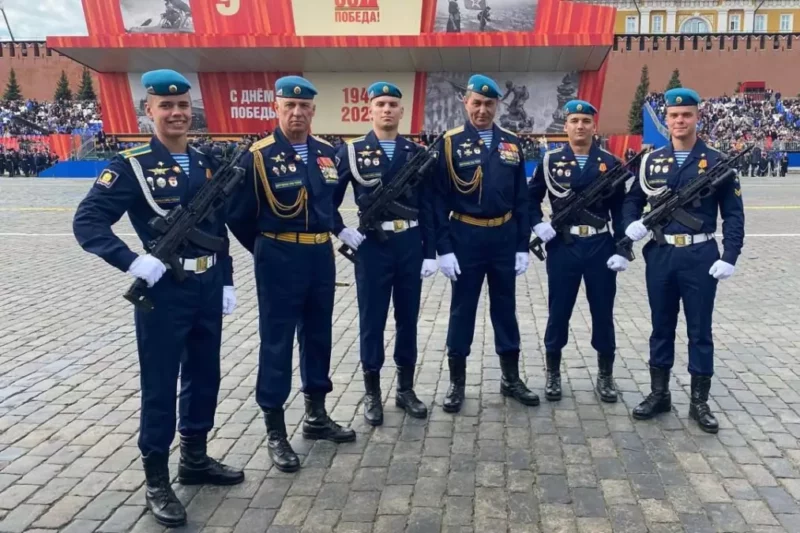 Брянский боксёр поучаствовал в Параде Победы
