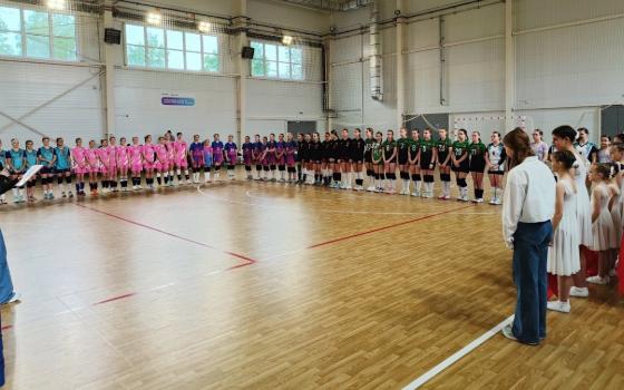 Брянские волейболистки стали призерами турнира в Калужской области