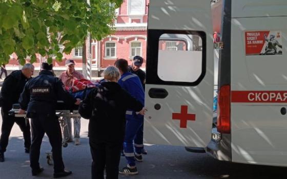 Брянские полицейские помогли врачам с транспортировкой больного