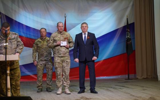 Брянский губернатор наградил бойцов БАРС-Брянск