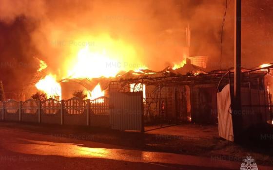 Жилой дом сгорел в Комаричах утром 