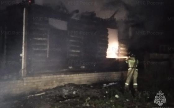 Жилой дом сгорел утром в Брянске