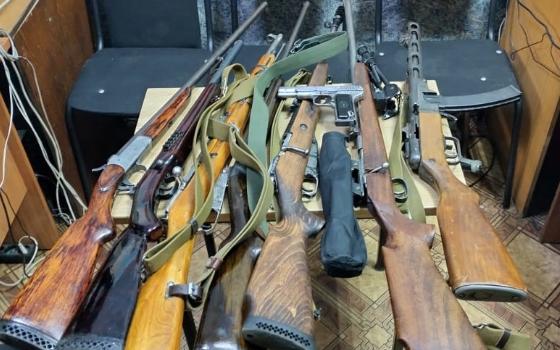 Восемь единиц огнестрельного оружия изъяли брянские полицейские за два дня