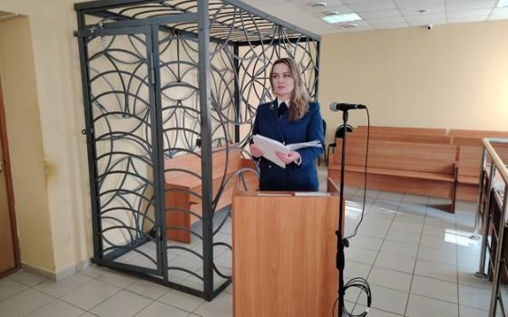 Присяжные признали виновным обвиняемого в убийстве матери брянца