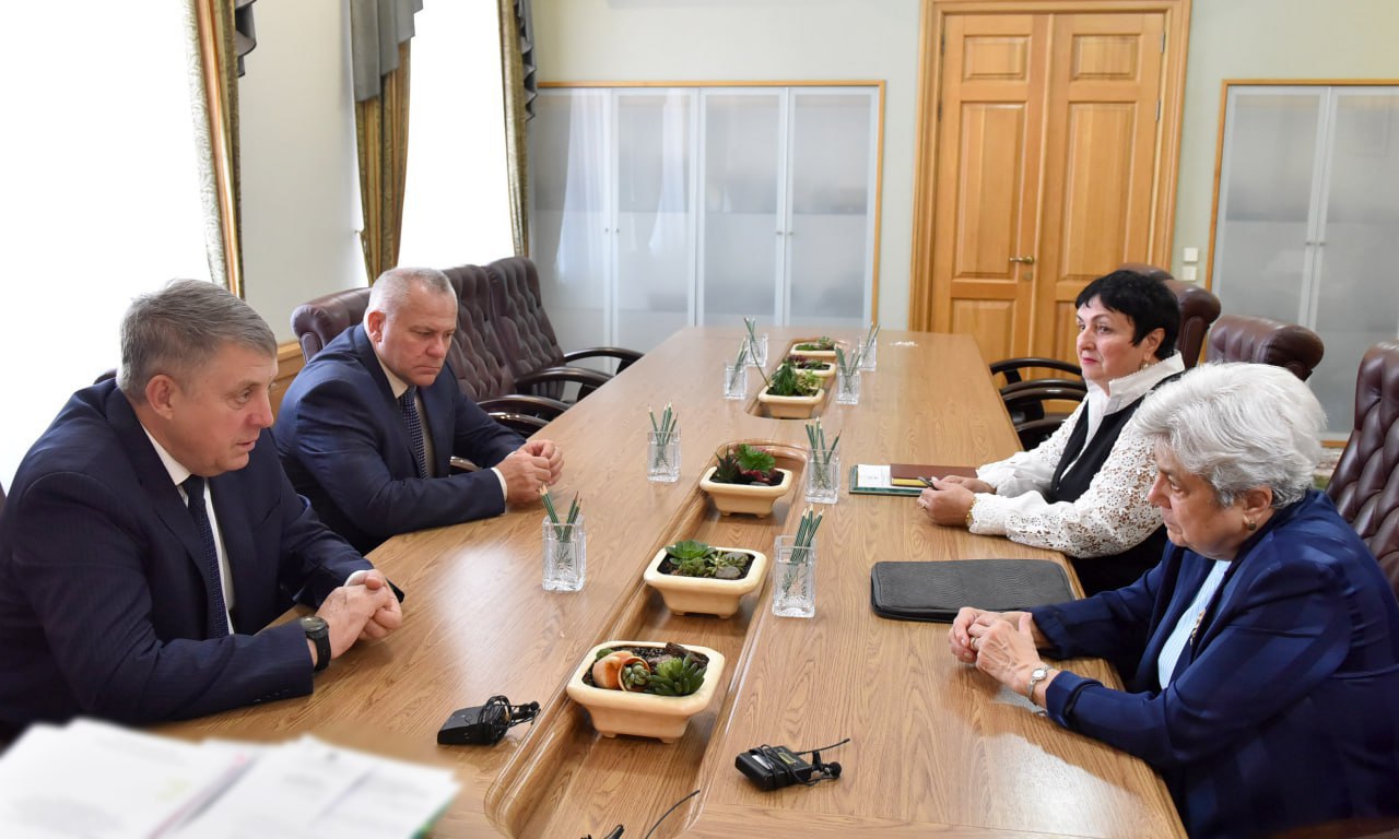 Брянский губернатор встретился с председателем Профсоюза работников агрокомплекса