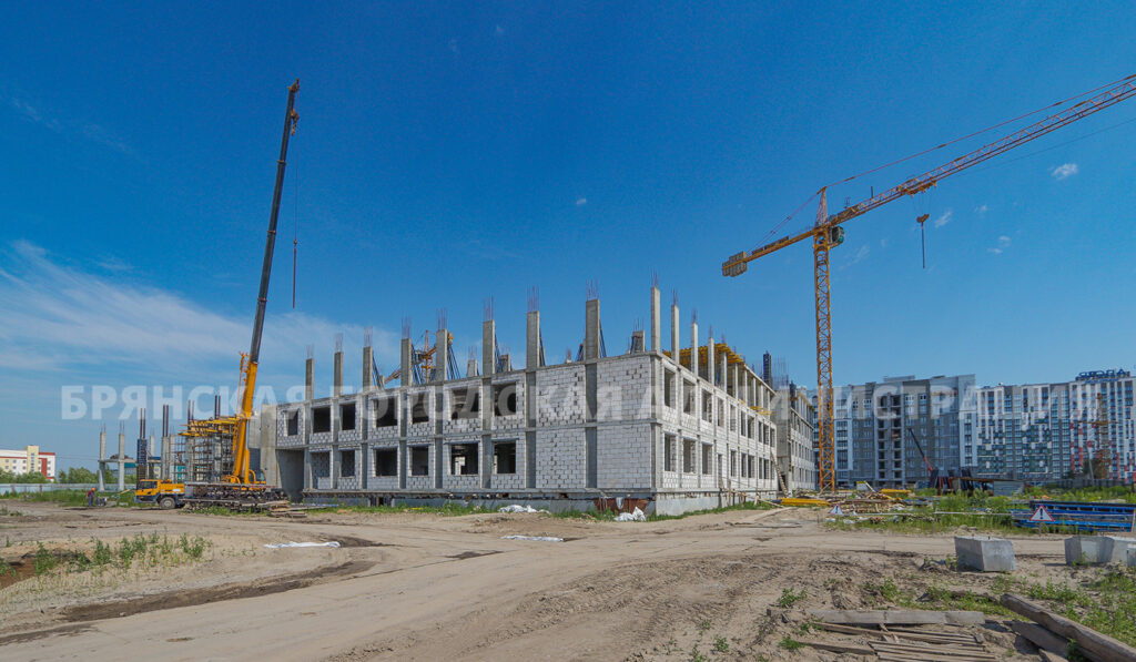 Новая брянская школа строится на месте бывшего аэропорта