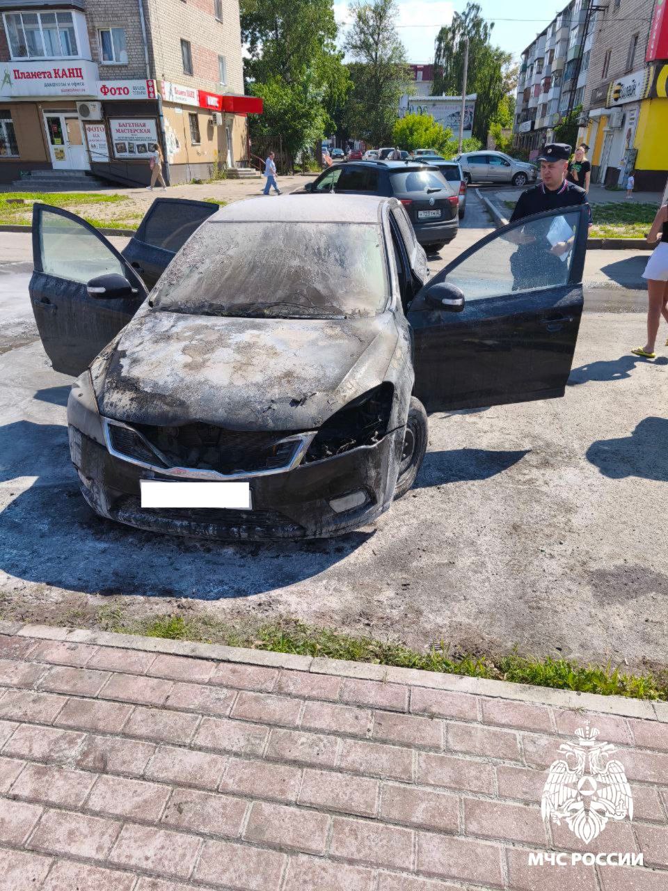 В Брянске на проспекте Московском сгорел автомобиль