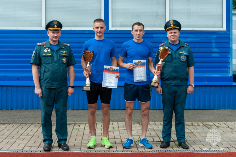 Лучшим пожарным в Брянске признан Евгений Лесин