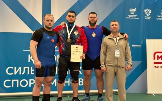 Брянский тяжелоатлет стал призёром Кубка сильнейших спортсменов