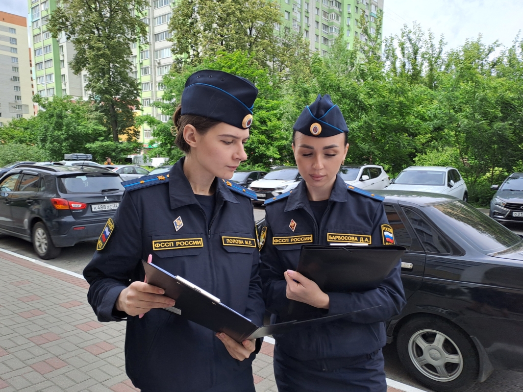 Почему брянская молодёжь выбирает службу приставов
