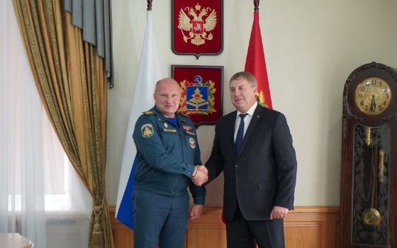 Брянский губернатор встретился с Министром РФ по делам гражданской обороны